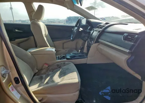 2012 Toyota Camry Base z USA, uszkodzony, nr VIN 4T1BF1FK0CU098753